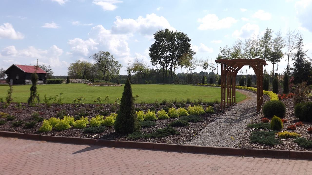 Hotel Pod Debami Terespol Exterior foto